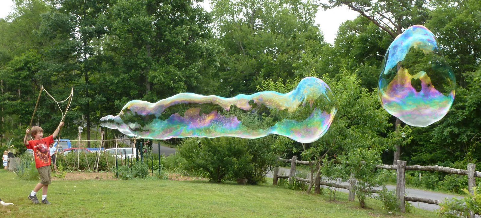 гигантский мыльный пузырь