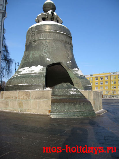 Царь колокол на Ивановской площади