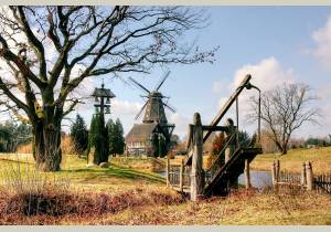 Международный музей ветряных и водяных мельниц в городе Гифхорн, Нижняя Саксония 