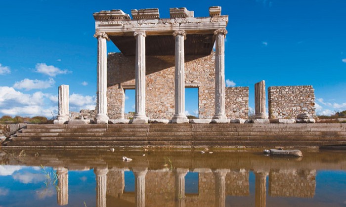 Развалины древнегреческого города Милет